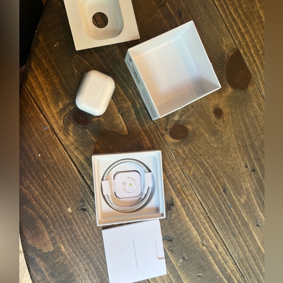 Apple Airpod Pros Generation 2 With Charging Case - White